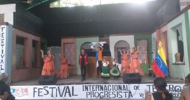 El teatro Rosendo Castillo abrió sus puertas al Festival Internacional Progresista
